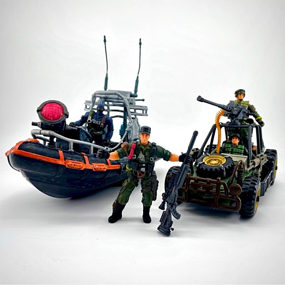 True Hero’s Toys ‘R’ Us Action Figure Toy Set Police Boat Army Buggy Gi Joe Type - Picture 1 of 13